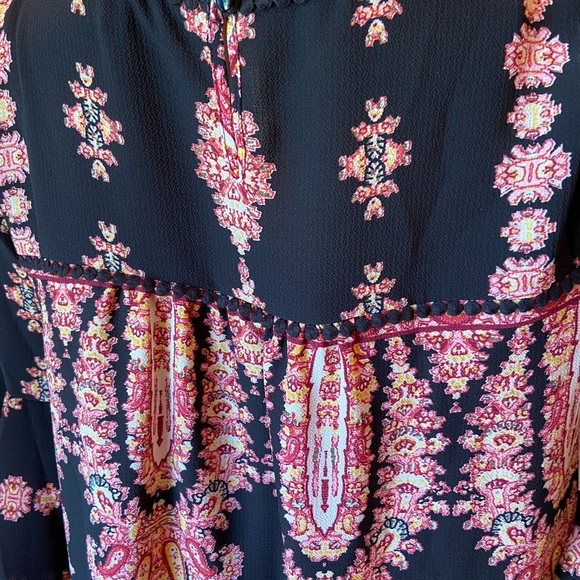 Lux11 Bohemian Red & Black Dress with layered ruffle bell sleeves size 4 - Picture 11 of 13